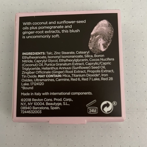 NIB flesh beauty tender flesh blush in 06 Caress - Picture 4 of 5